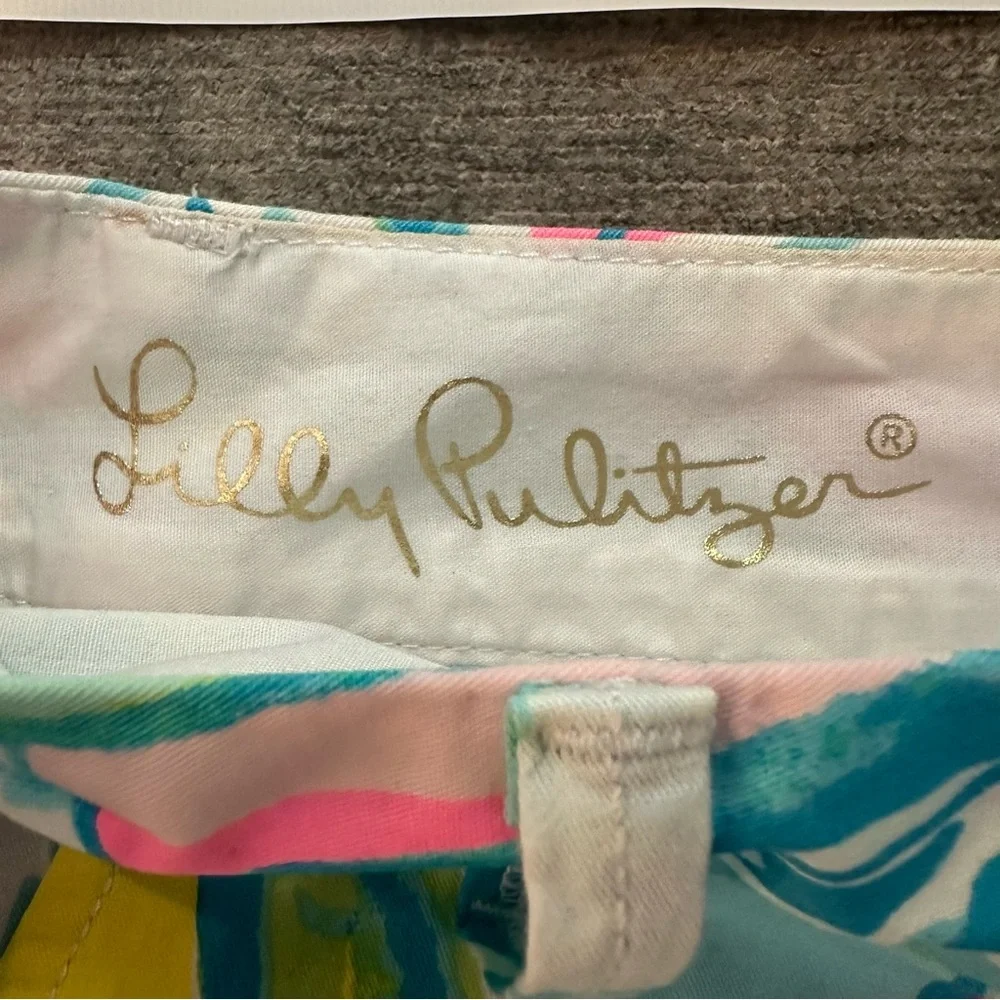 Lilly Pulitzer Jayne short - multi Beach & bae NWT - size 4
